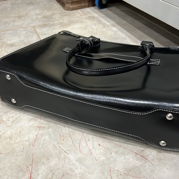 Mcklein WINNETKA | 15” Leather Laptop Briefcase like new - Picture 4 of 4